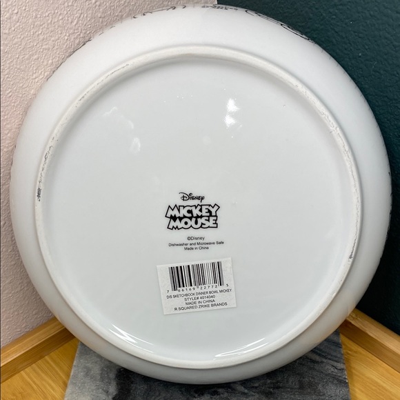 Disney Sketchbook Mickey Mouse Pasta Bowl - Picture 2 of 8